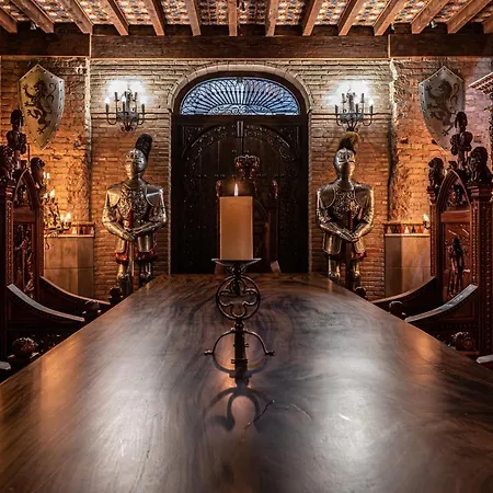 Casa De Reyes Hotel