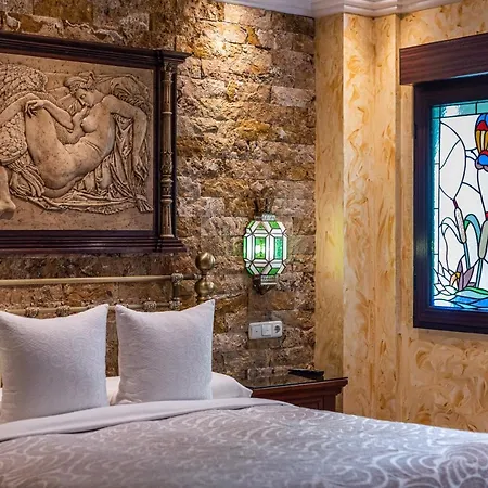 Casa De Reyes Hotel 2*