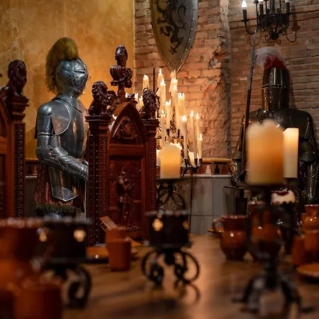 Casa De Reyes 2*