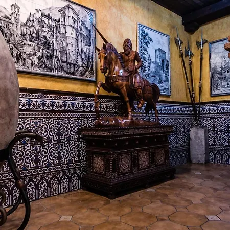 Casa De Reyes Hotel 2*