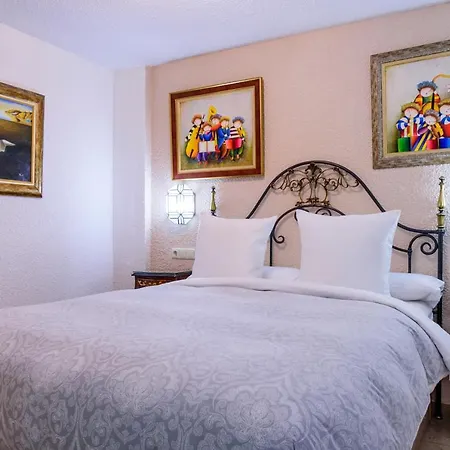 Casa De Reyes Hotel