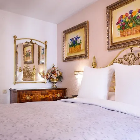 Casa De Reyes Granada
