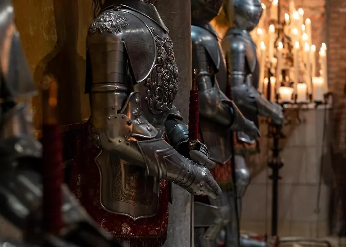 Hotel Casa De Reyes 2*