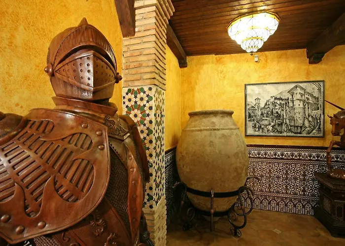 Hotel Casa De Reyes 2*