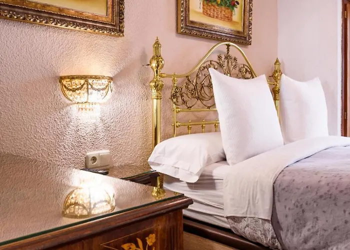 Casa De Reyes 2*
