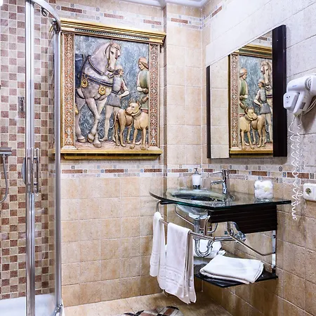 Casa De Reyes 2*